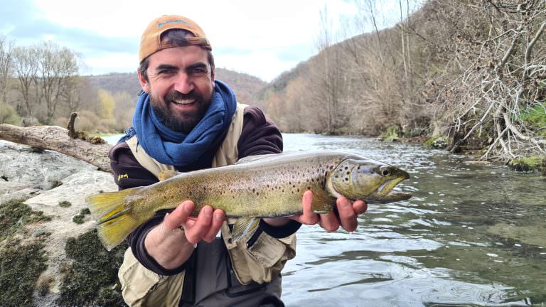 Florian et une grosse truite du Tarn